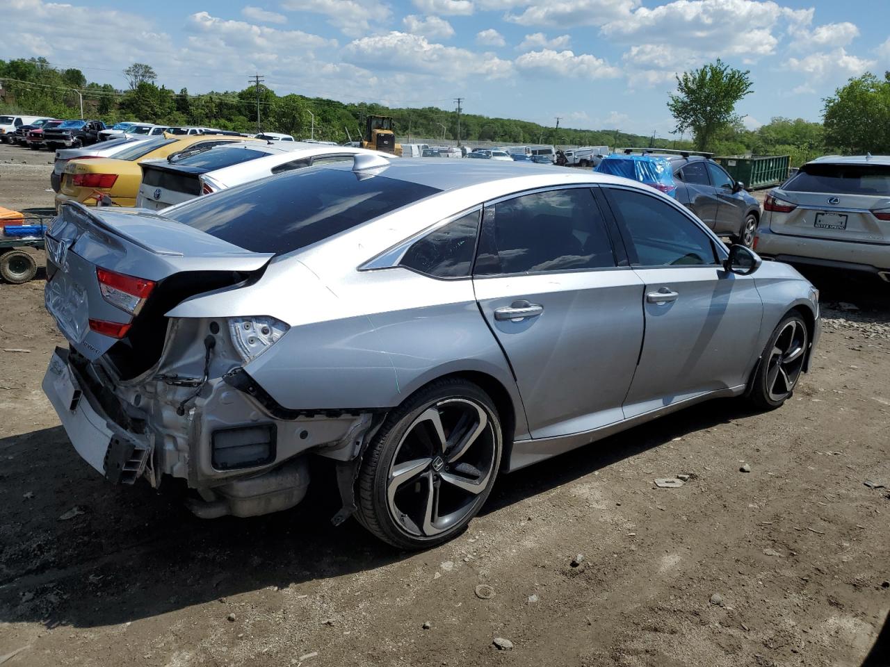 Photo 2 VIN: 1HGCV1F35JA109184 - HONDA ACCORD 