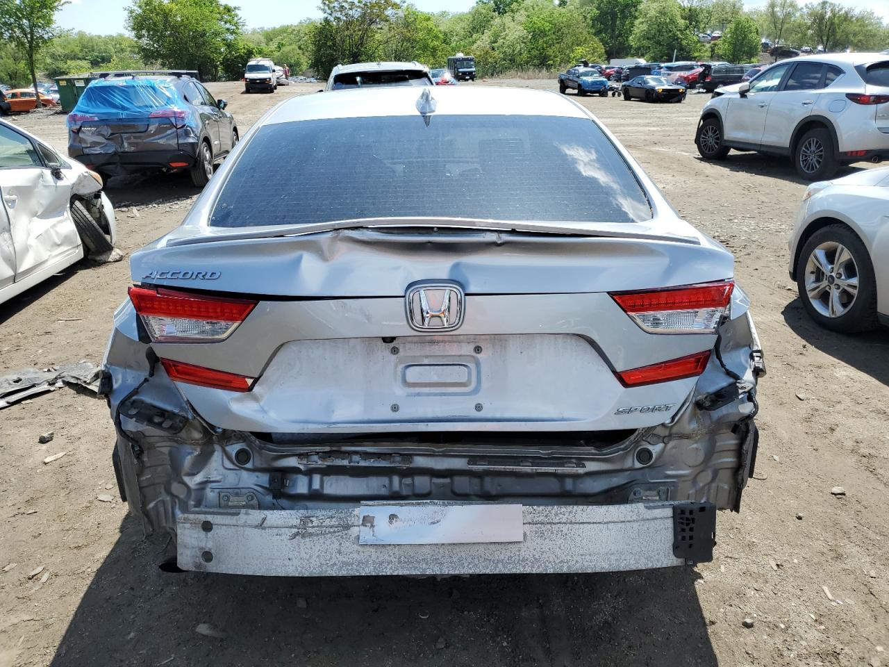 Photo 5 VIN: 1HGCV1F35JA109184 - HONDA ACCORD 