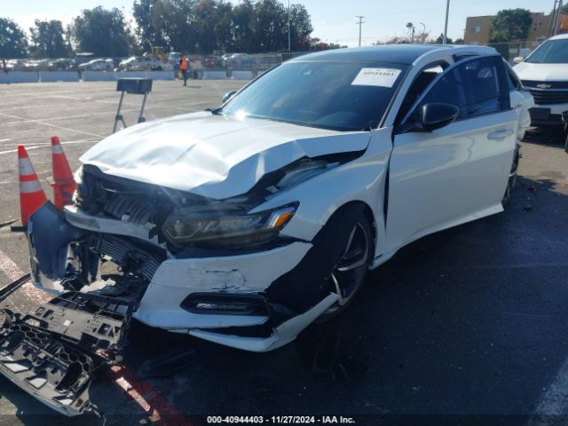 Photo 1 VIN: 1HGCV1F35JA114126 - HONDA ACCORD 
