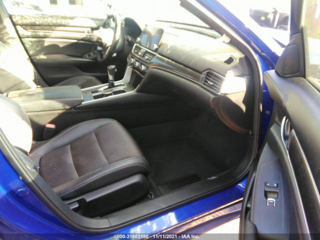 Photo 4 VIN: 1HGCV1F35JA125806 - HONDA ACCORD SEDAN 