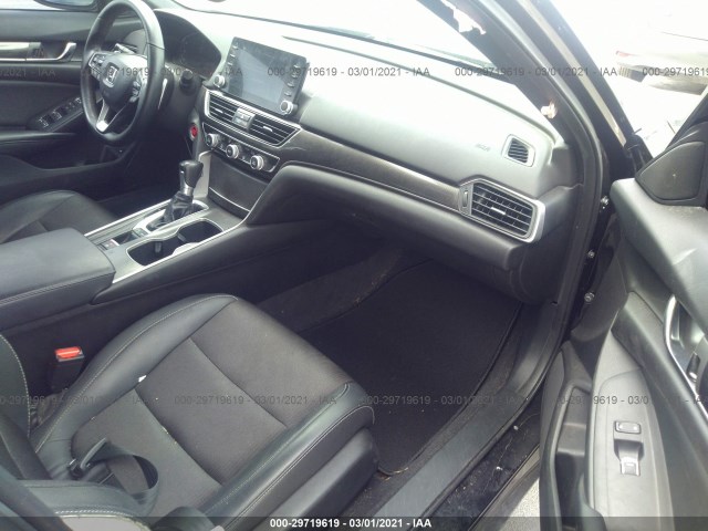 Photo 4 VIN: 1HGCV1F35JA148518 - HONDA ACCORD SEDAN 