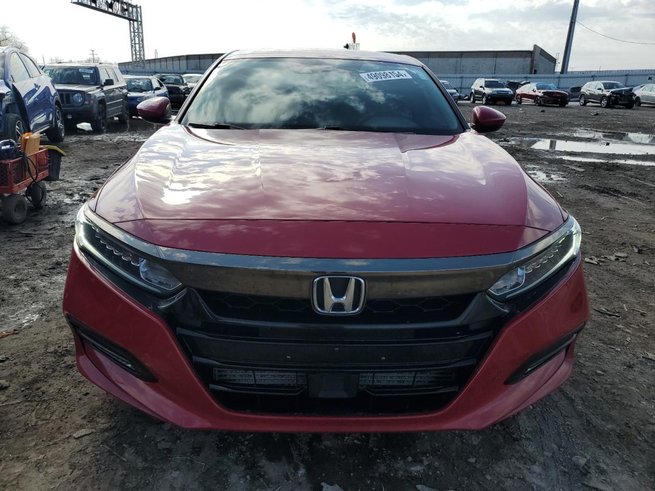 Photo 4 VIN: 1HGCV1F35JA263796 - HONDA ACCORD 