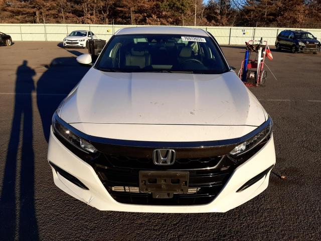 Photo 4 VIN: 1HGCV1F35JA264463 - HONDA ACCORD 