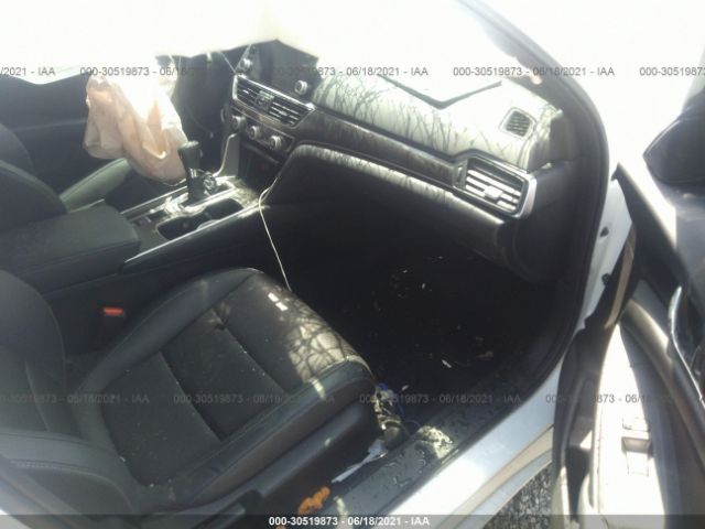 Photo 4 VIN: 1HGCV1F35JA266049 - HONDA ACCORD SEDAN 