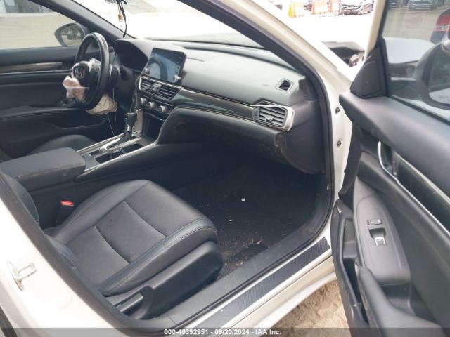 Photo 4 VIN: 1HGCV1F35KA009216 - HONDA ACCORD 