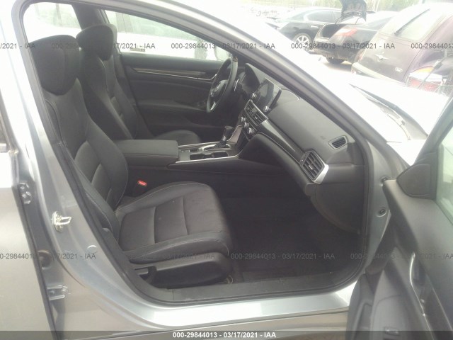 Photo 4 VIN: 1HGCV1F35KA044757 - HONDA ACCORD SEDAN 