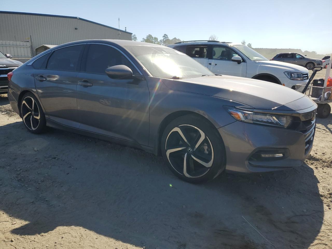 Photo 3 VIN: 1HGCV1F35KA098527 - HONDA ACCORD 