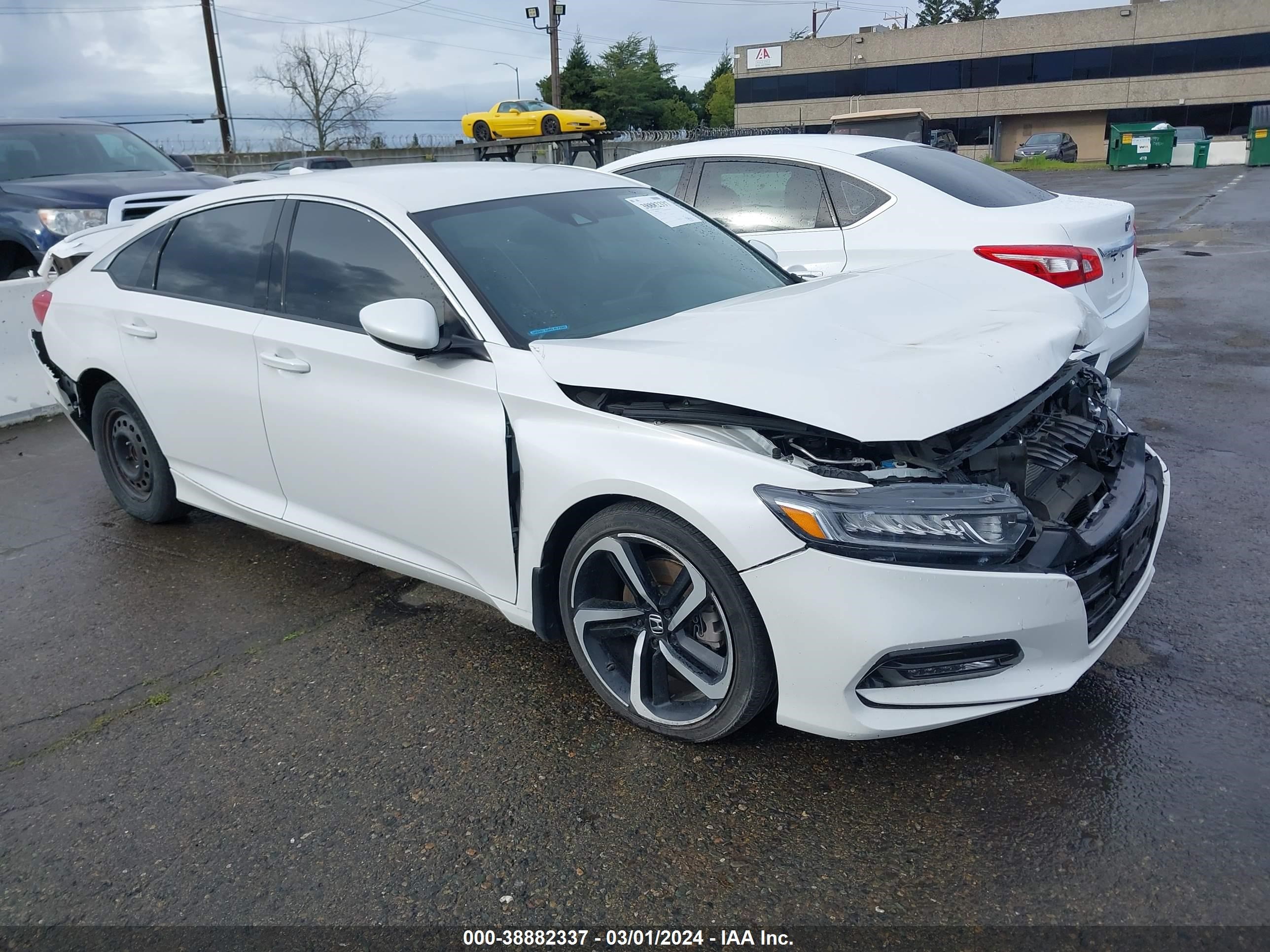 Photo 1 VIN: 1HGCV1F35KA142686 - HONDA ACCORD 