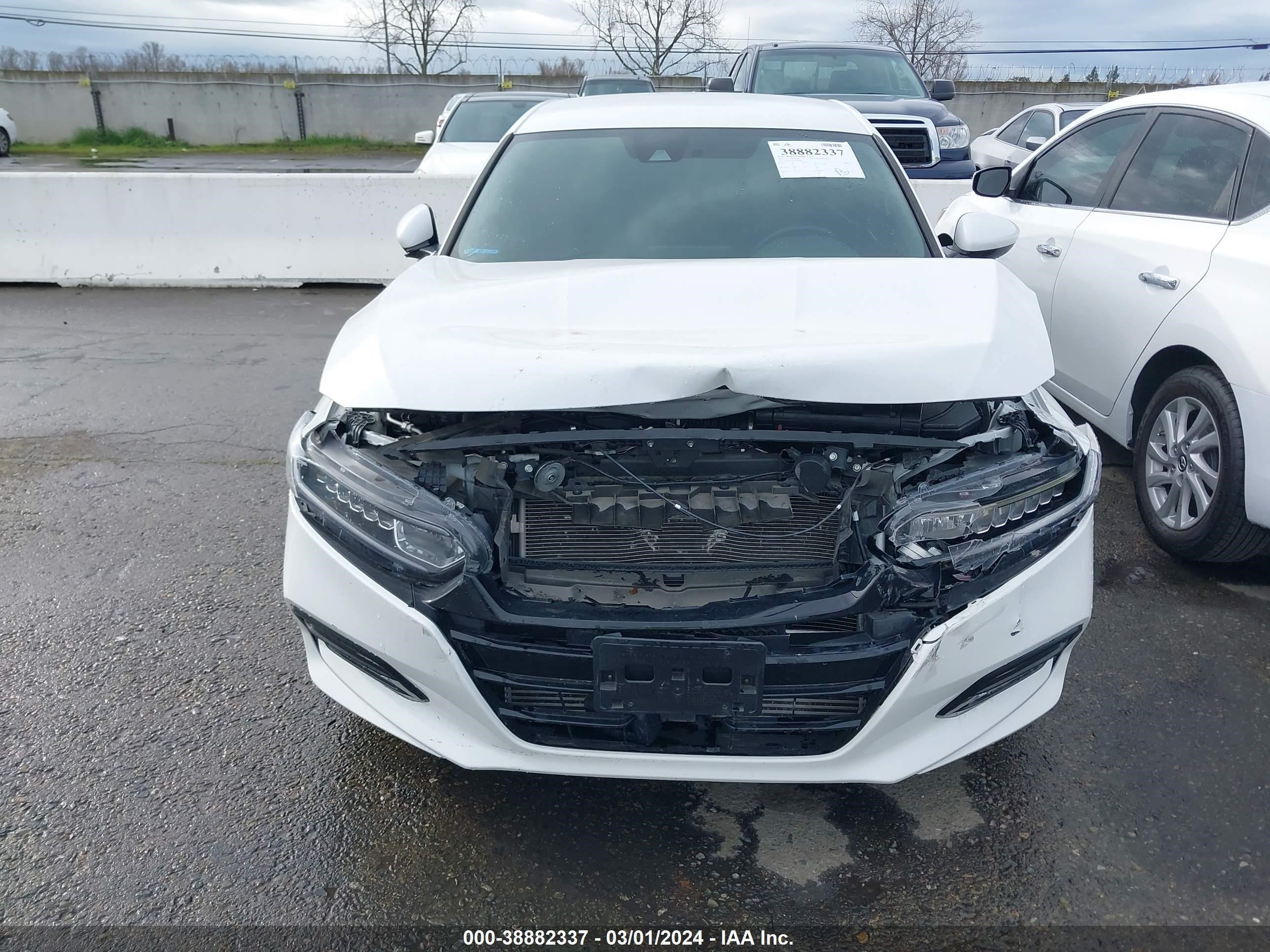 Photo 12 VIN: 1HGCV1F35KA142686 - HONDA ACCORD 