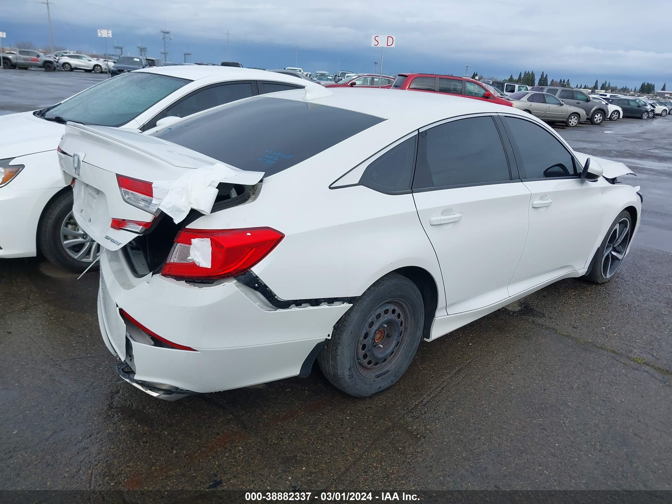 Photo 4 VIN: 1HGCV1F35KA142686 - HONDA ACCORD 