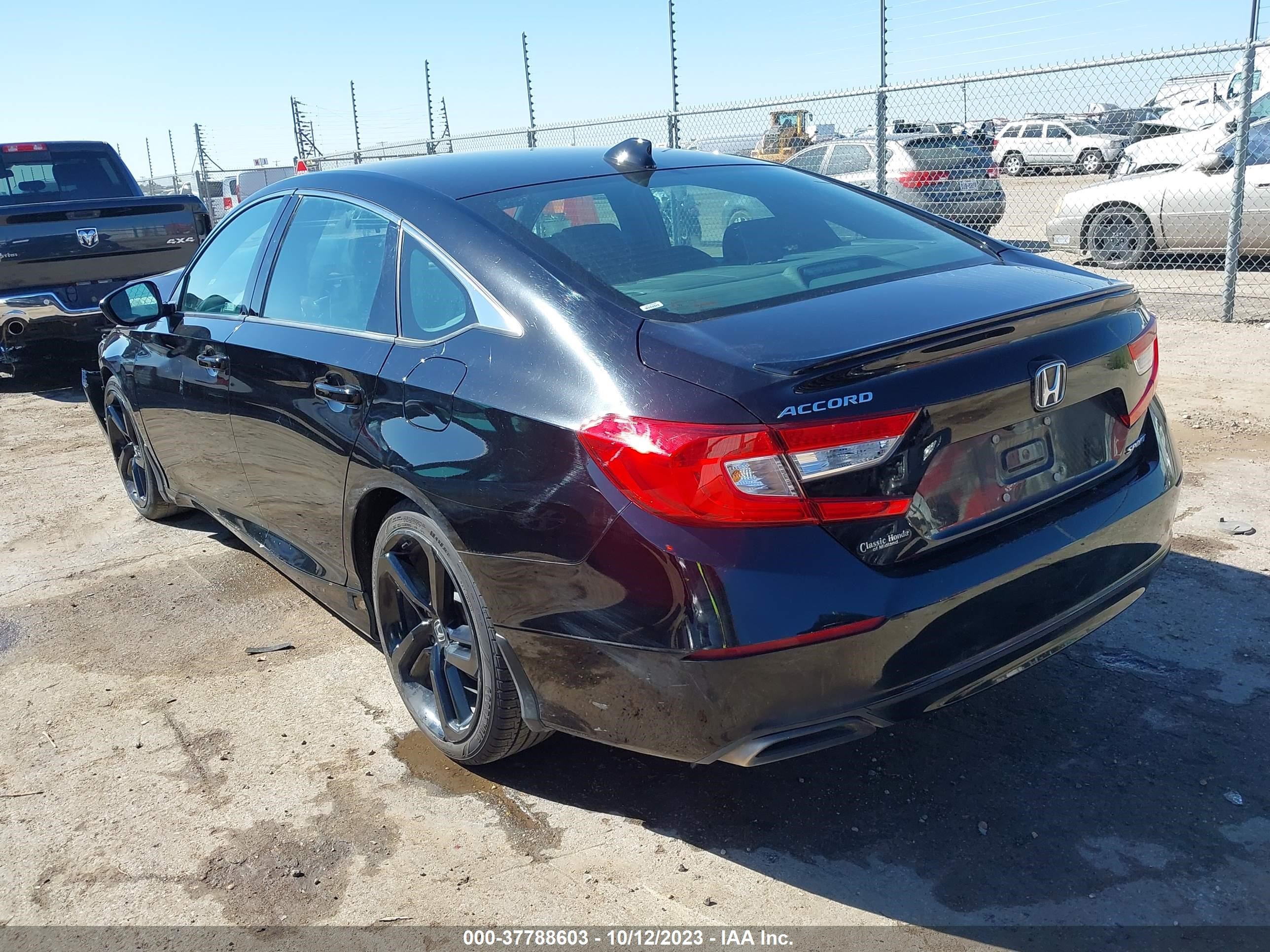 Photo 2 VIN: 1HGCV1F35LA094088 - HONDA ACCORD 