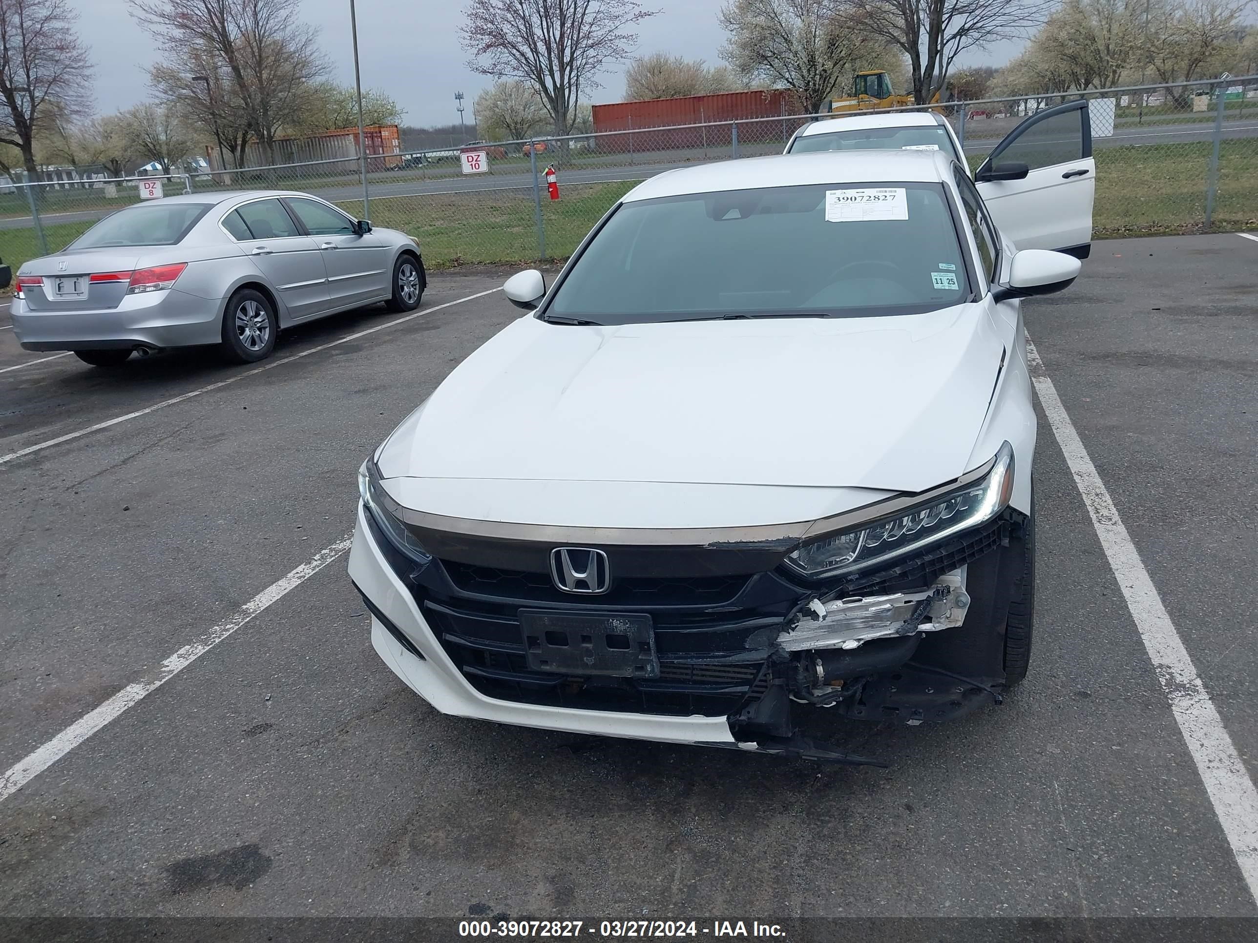 Photo 11 VIN: 1HGCV1F35LA154709 - HONDA ACCORD 