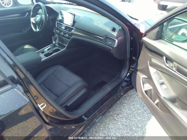 Photo 4 VIN: 1HGCV1F35LA156055 - HONDA ACCORD SEDAN 