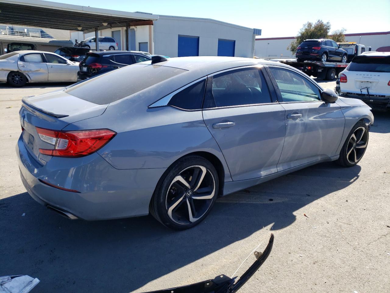 Photo 2 VIN: 1HGCV1F35NA012444 - HONDA ACCORD 