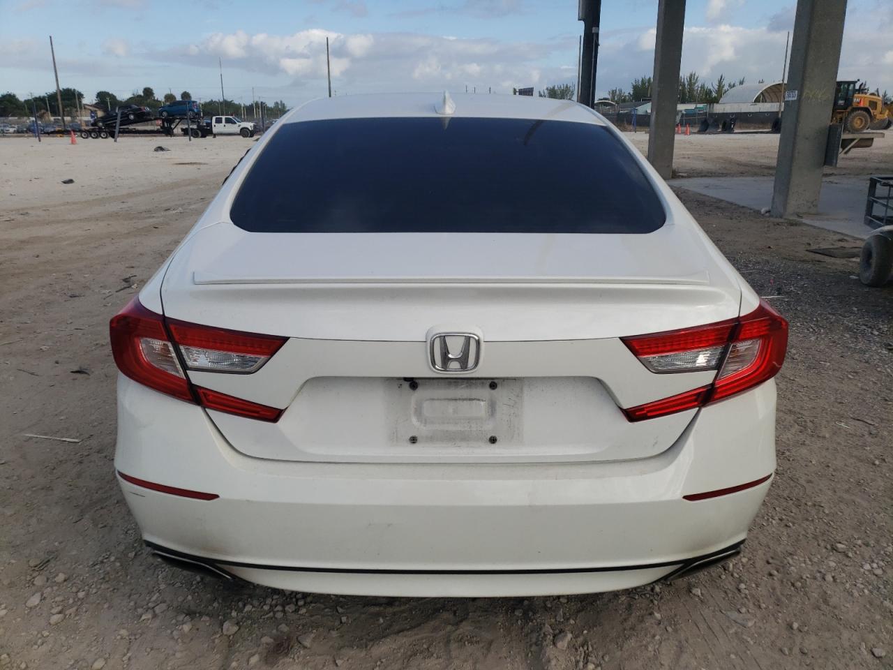 Photo 5 VIN: 1HGCV1F36JA160368 - HONDA ACCORD 