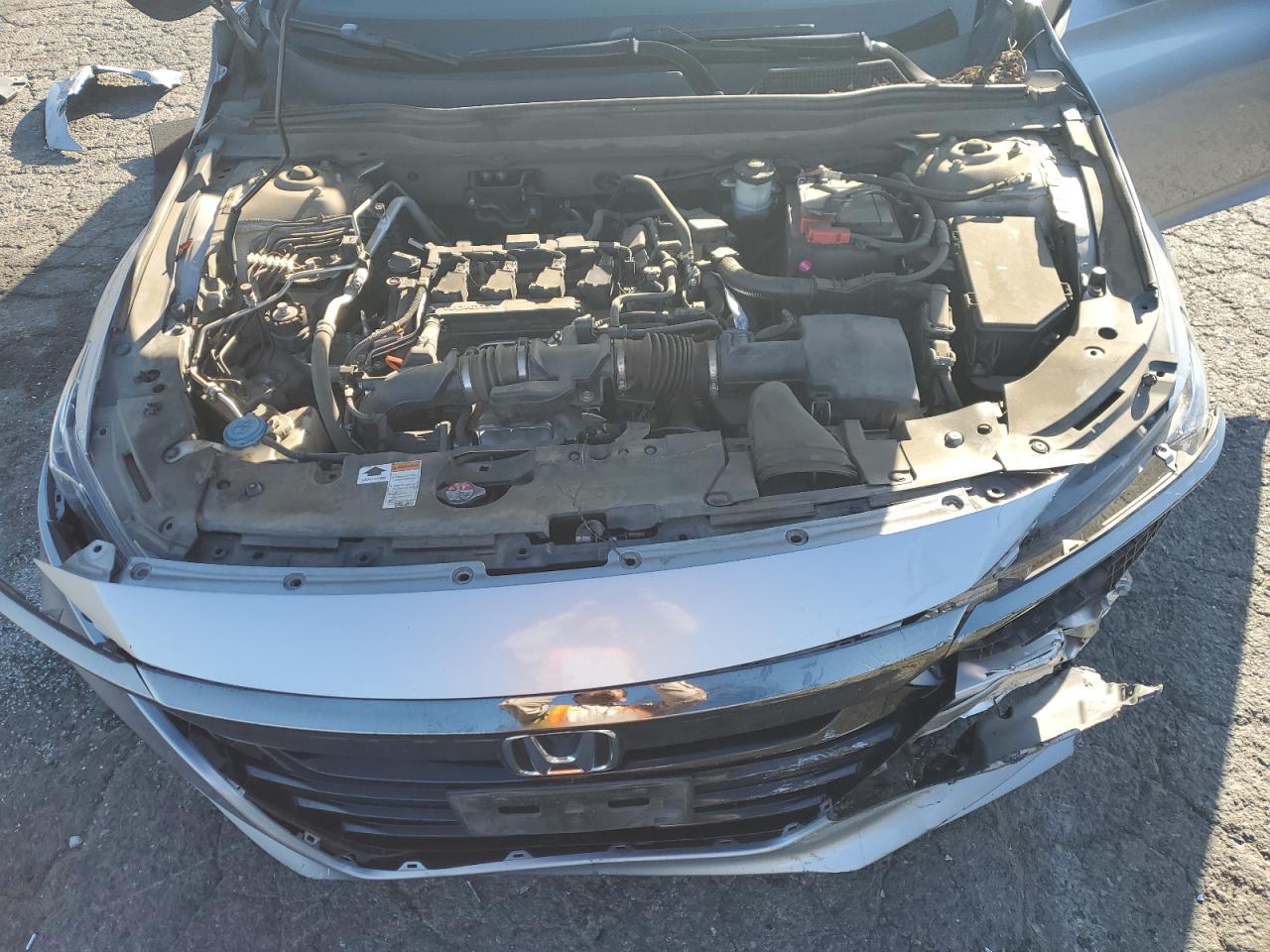 Photo 10 VIN: 1HGCV1F36JA208550 - HONDA ACCORD 