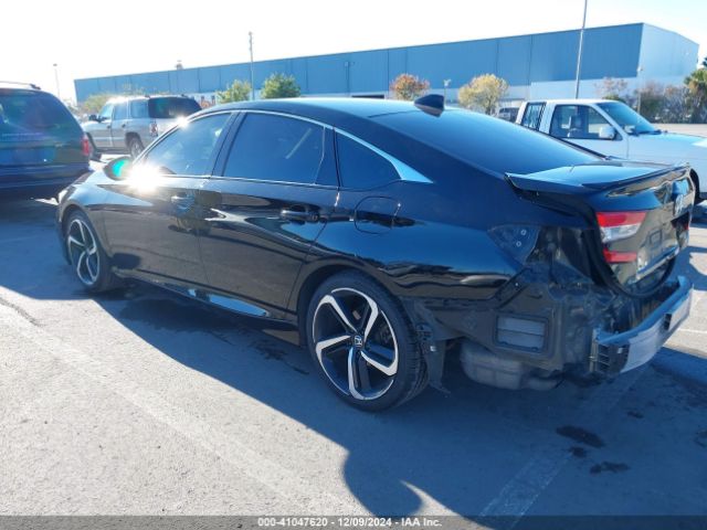 Photo 2 VIN: 1HGCV1F36JA239605 - HONDA ACCORD 