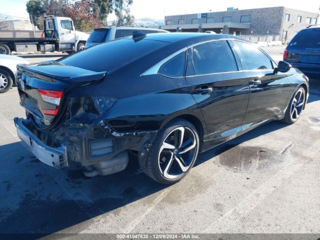 Photo 3 VIN: 1HGCV1F36JA239605 - HONDA ACCORD 