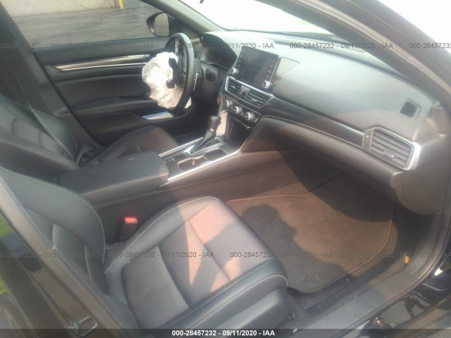 Photo 4 VIN: 1HGCV1F36KA041947 - HONDA ACCORD SEDAN 