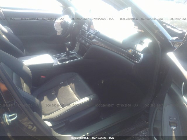 Photo 4 VIN: 1HGCV1F36LA073282 - HONDA ACCORD SEDAN 