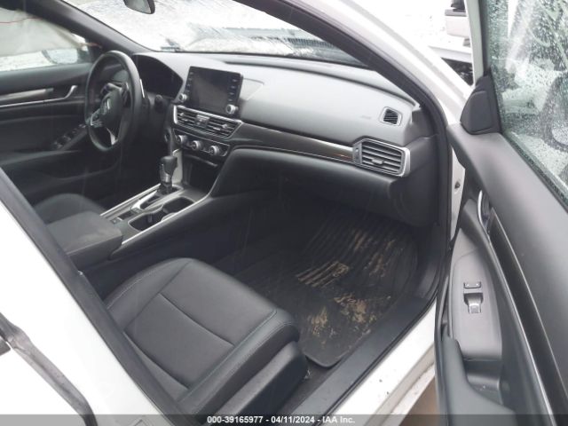 Photo 4 VIN: 1HGCV1F36LA085304 - HONDA ACCORD 