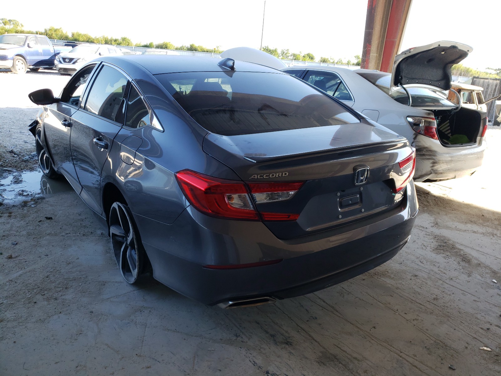 Photo 2 VIN: 1HGCV1F36LA158106 - HONDA ACCORD SPO 