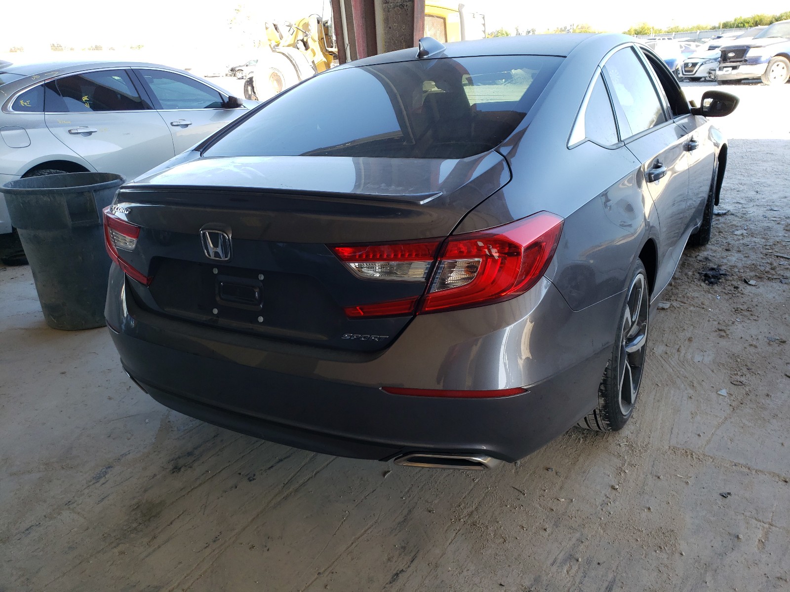 Photo 3 VIN: 1HGCV1F36LA158106 - HONDA ACCORD SPO 