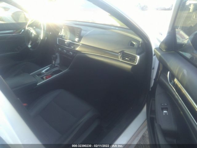 Photo 4 VIN: 1HGCV1F37JA050400 - HONDA ACCORD SEDAN 