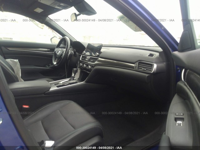 Photo 4 VIN: 1HGCV1F37JA210310 - HONDA ACCORD SEDAN 