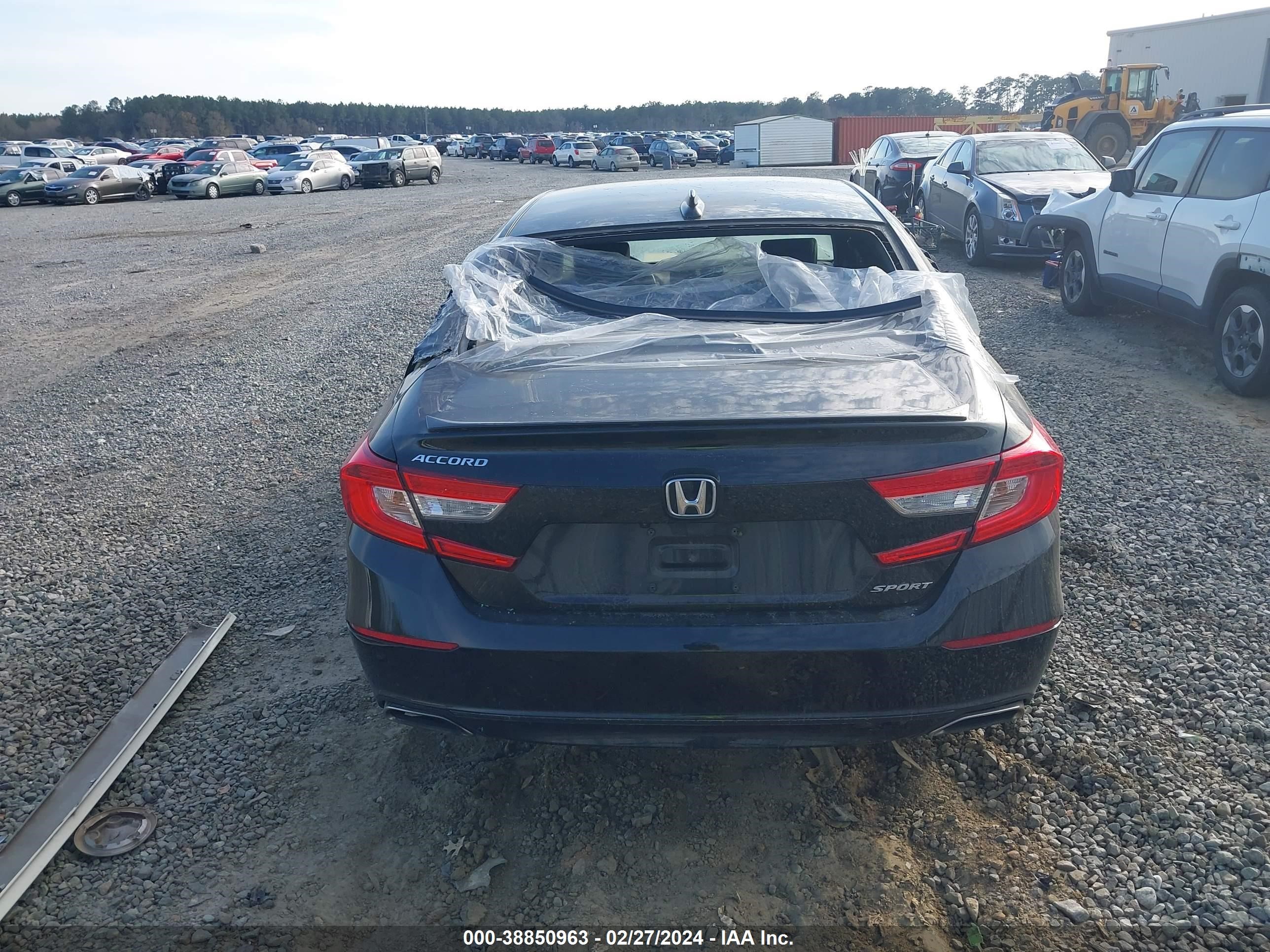 Photo 15 VIN: 1HGCV1F37JA243971 - HONDA ACCORD 