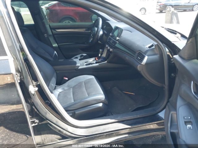 Photo 4 VIN: 1HGCV1F37KA138042 - HONDA ACCORD 