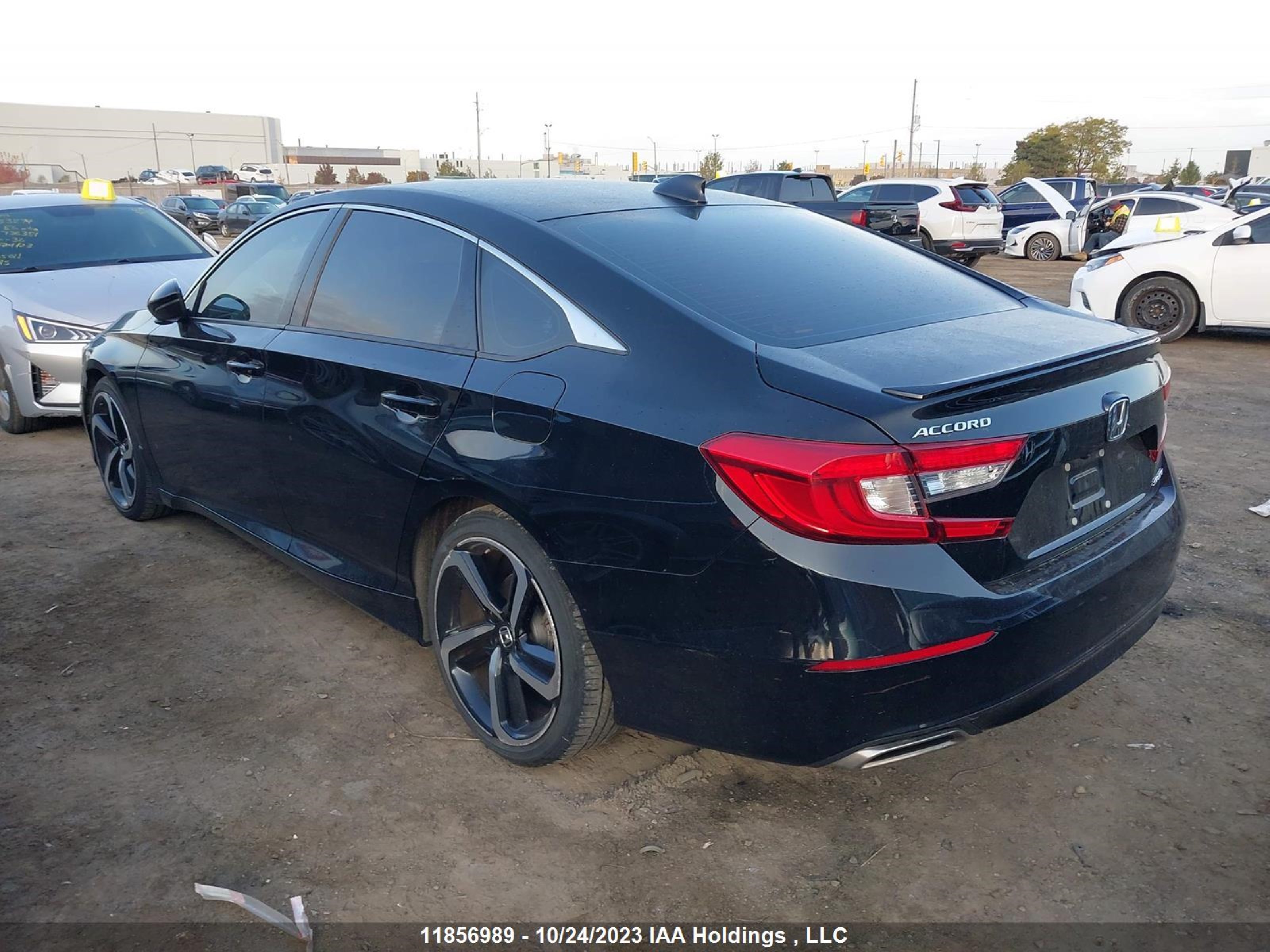 Photo 2 VIN: 1HGCV1F37KA802274 - HONDA ACCORD 