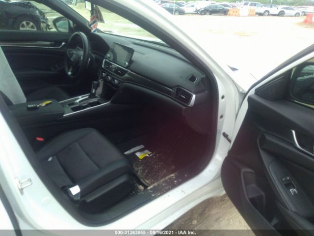 Photo 4 VIN: 1HGCV1F37LA090060 - HONDA ACCORD SEDAN 