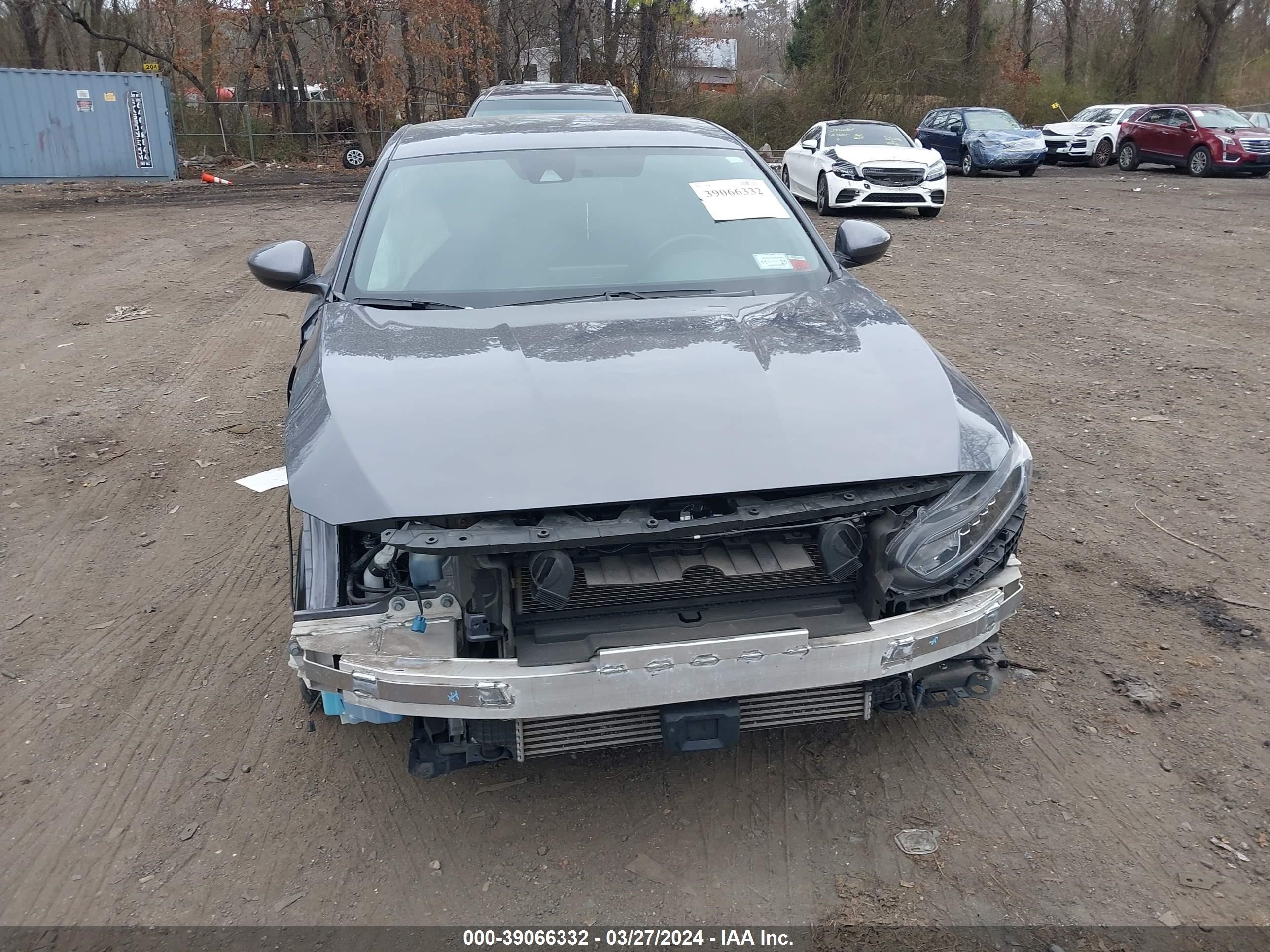 Photo 11 VIN: 1HGCV1F37LA124479 - HONDA ACCORD 