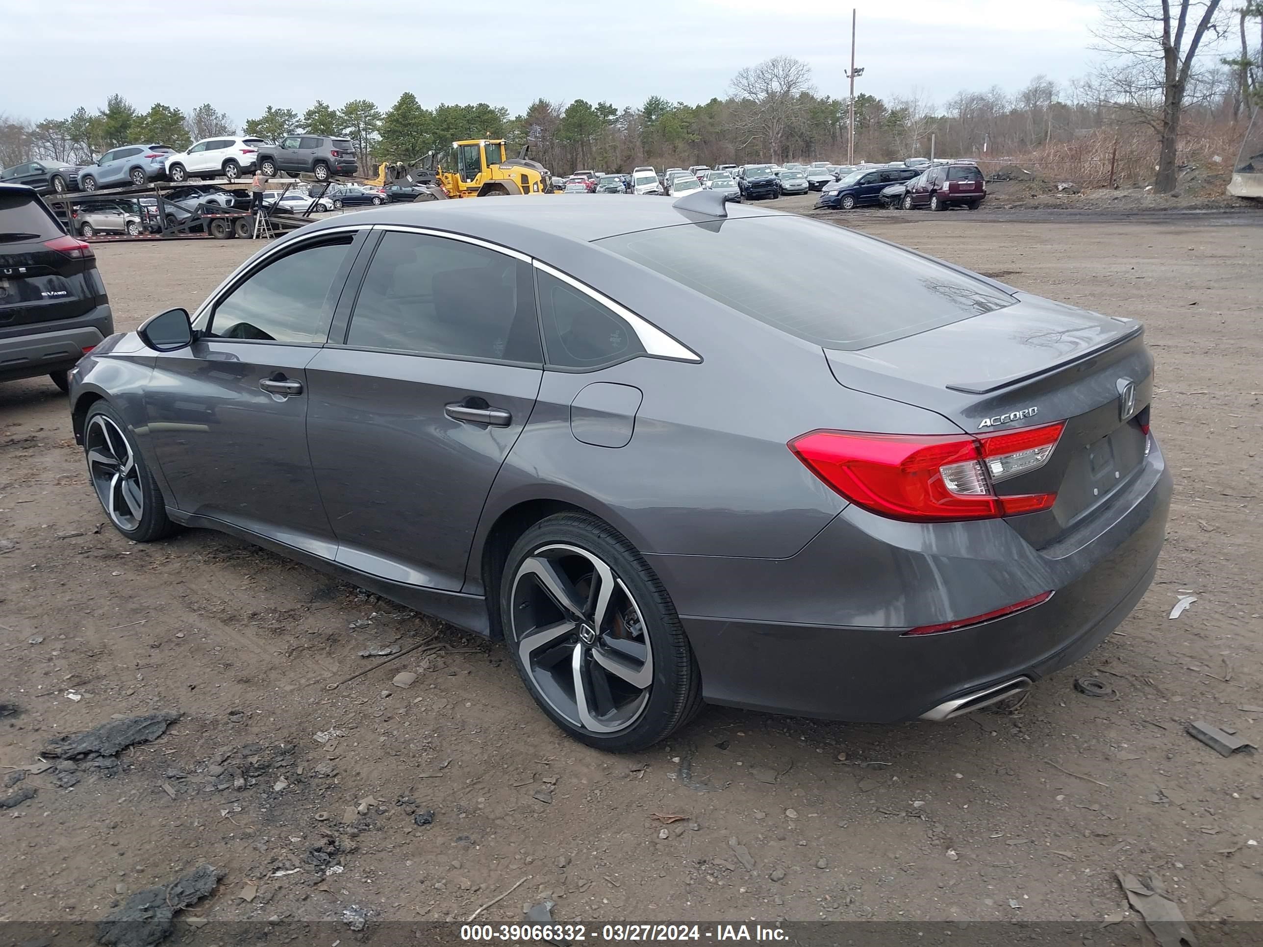 Photo 2 VIN: 1HGCV1F37LA124479 - HONDA ACCORD 