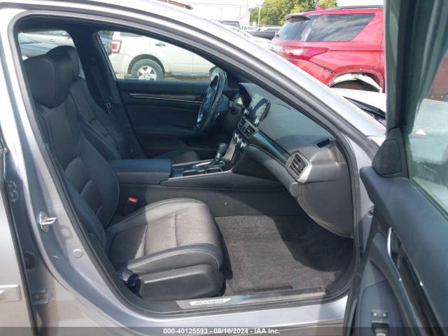 Photo 4 VIN: 1HGCV1F37LA135238 - HONDA ACCORD 