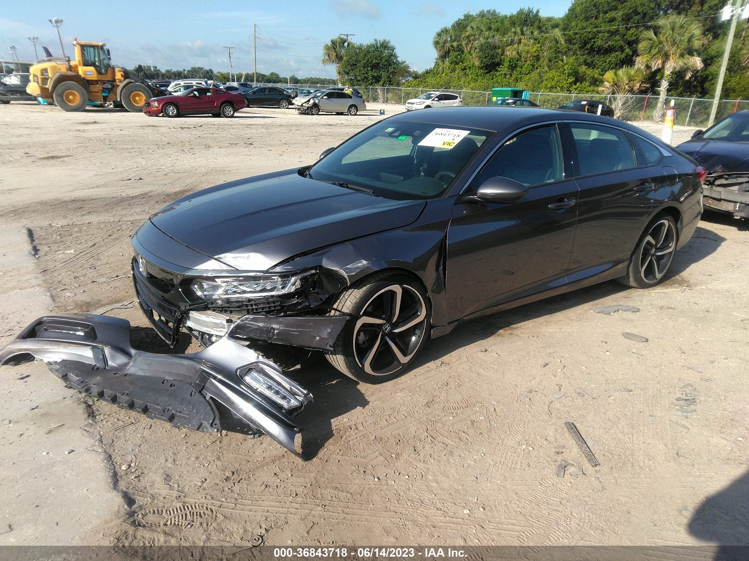 Photo 1 VIN: 1HGCV1F37LA148765 - HONDA ACCORD 