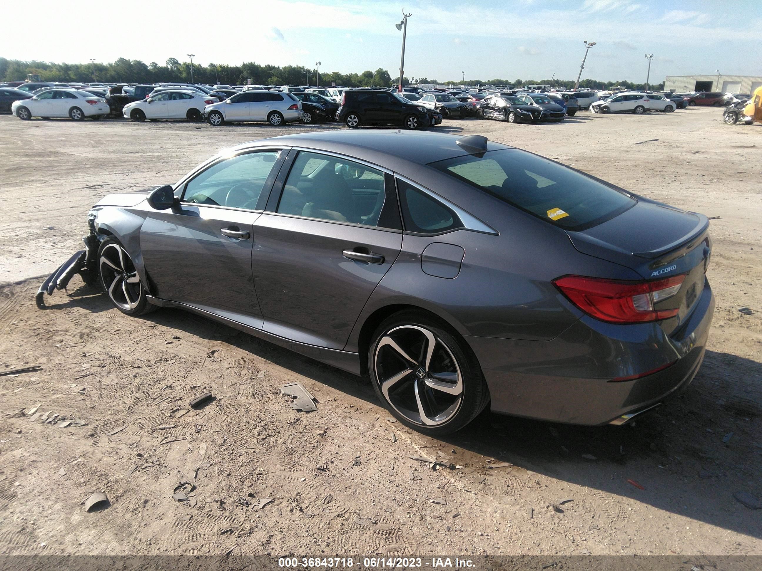 Photo 2 VIN: 1HGCV1F37LA148765 - HONDA ACCORD 