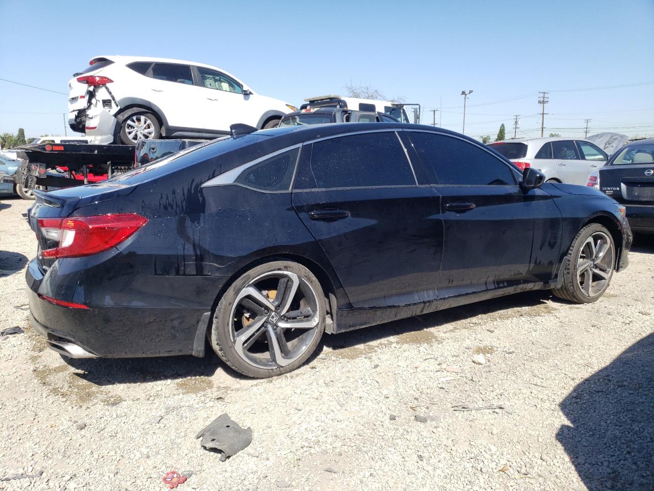 Photo 2 VIN: 1HGCV1F37NA086660 - HONDA ACCORD 