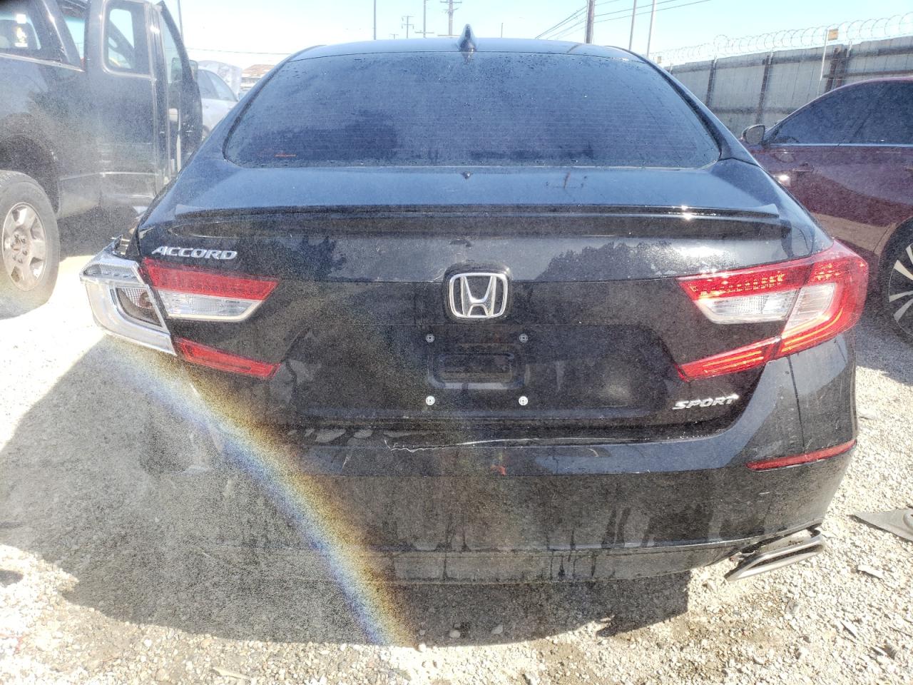 Photo 5 VIN: 1HGCV1F37NA086660 - HONDA ACCORD 