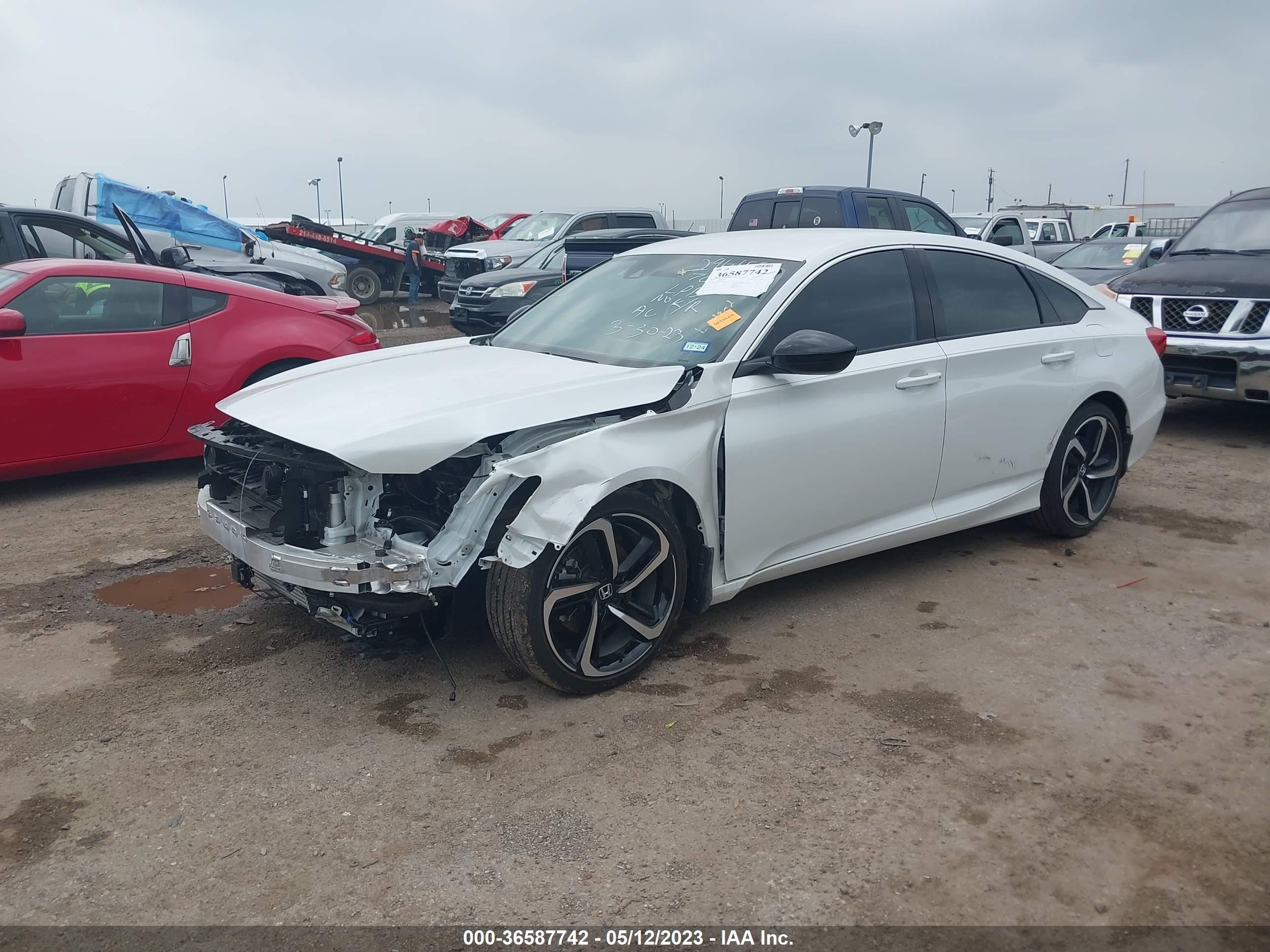 Photo 1 VIN: 1HGCV1F37NA106552 - HONDA ACCORD 