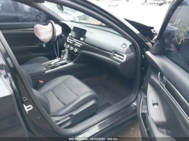 Photo 4 VIN: 1HGCV1F38JA189564 - HONDA ACCORD 