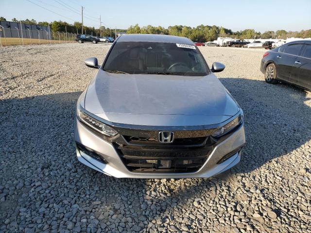 Photo 4 VIN: 1HGCV1F38JA190813 - HONDA ACCORD 