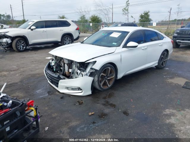 Photo 1 VIN: 1HGCV1F38JA207772 - HONDA ACCORD 