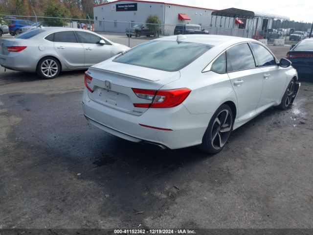 Photo 3 VIN: 1HGCV1F38JA207772 - HONDA ACCORD 