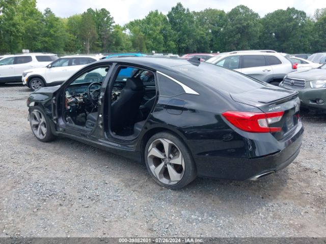 Photo 2 VIN: 1HGCV1F38JA225303 - HONDA ACCORD 