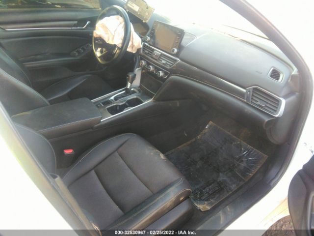 Photo 4 VIN: 1HGCV1F38KA004494 - HONDA ACCORD SEDAN 