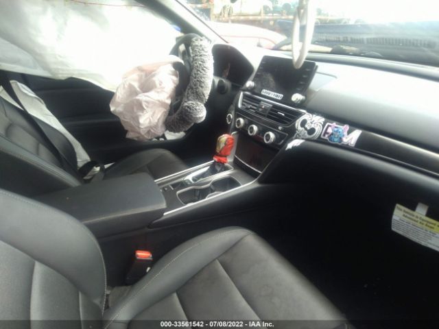 Photo 4 VIN: 1HGCV1F38KA050164 - HONDA ACCORD SEDAN 