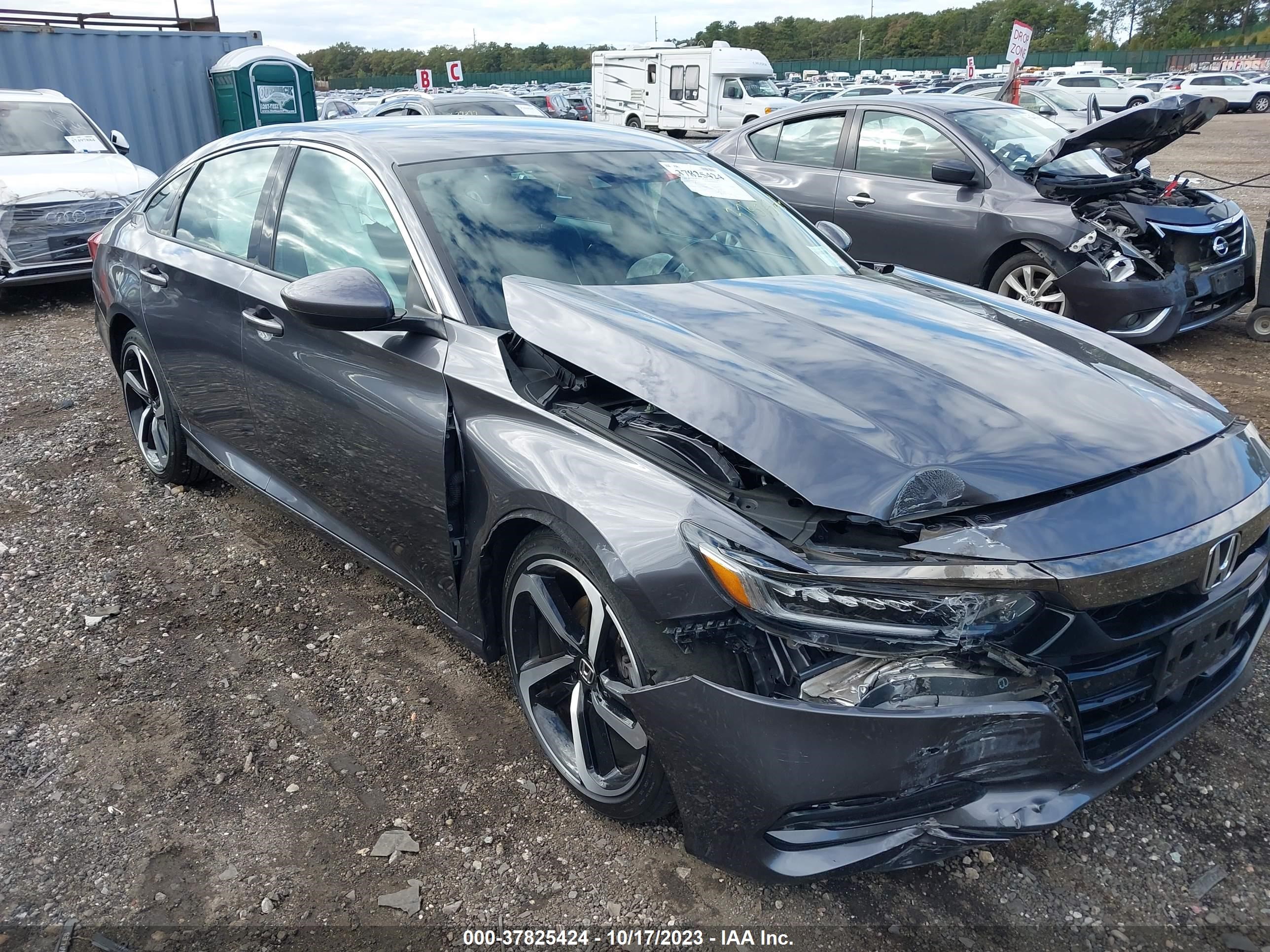 Photo 0 VIN: 1HGCV1F38KA055915 - HONDA ACCORD 