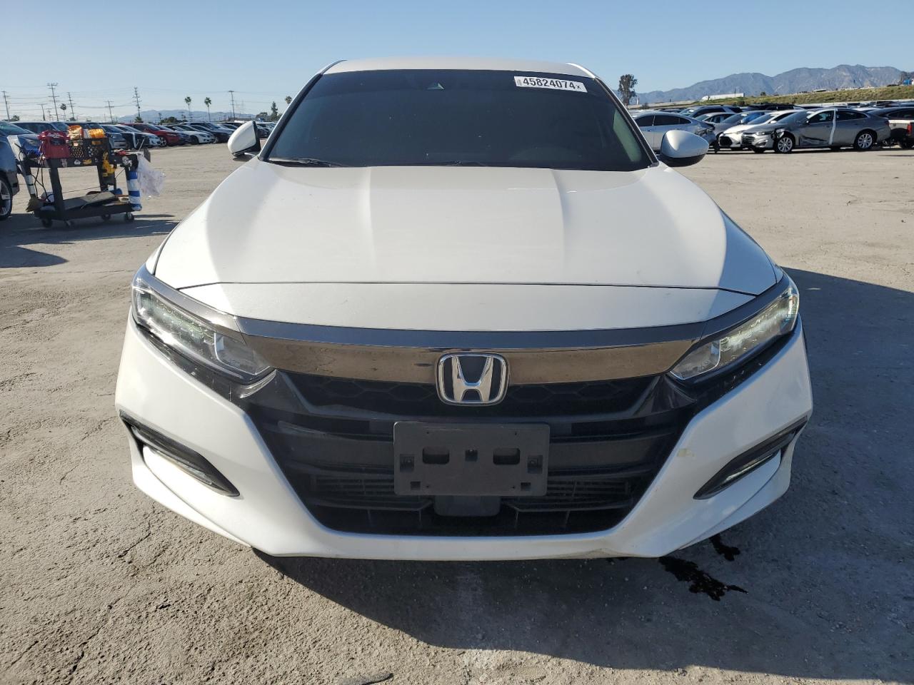 Photo 4 VIN: 1HGCV1F38KA080877 - HONDA ACCORD 